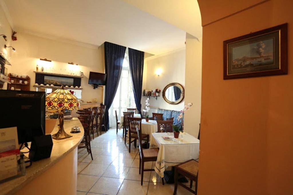 Bovio Suite Napoli Bagian luar foto